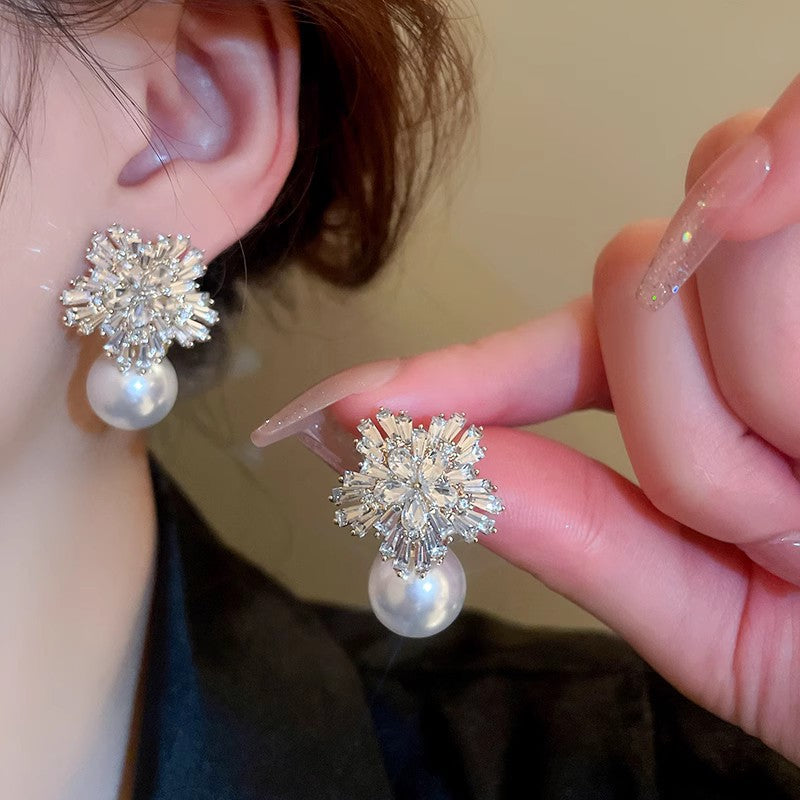 Snowflake Zirconia Pearl Earrings