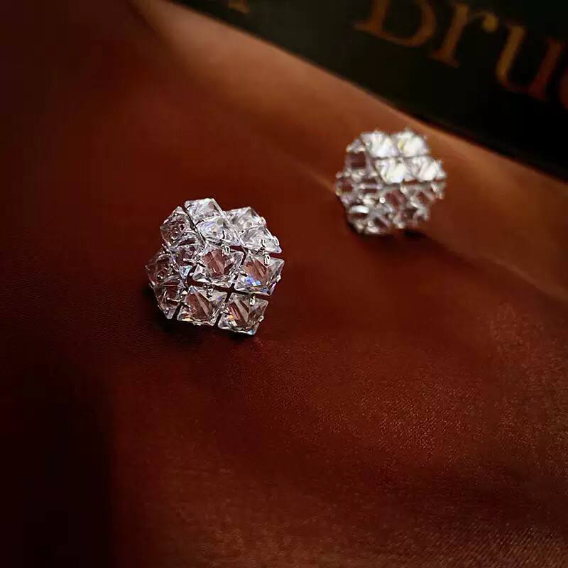 Zircon Cube Earrings