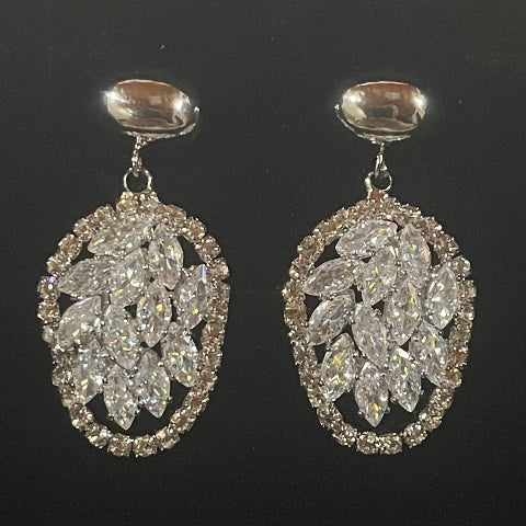 Fashionable Ultra-Sparkling Leaf Zircon Earrings