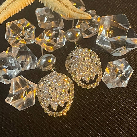 Fashionable Ultra-Sparkling Leaf Zircon Earrings