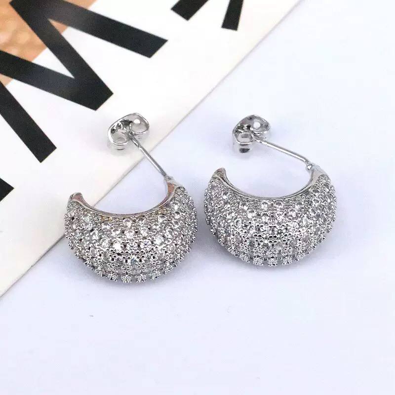 Luna Luxe Crescent Earrings