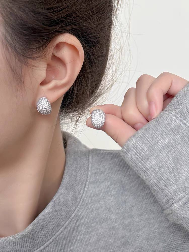 Luna Luxe Crescent Earrings