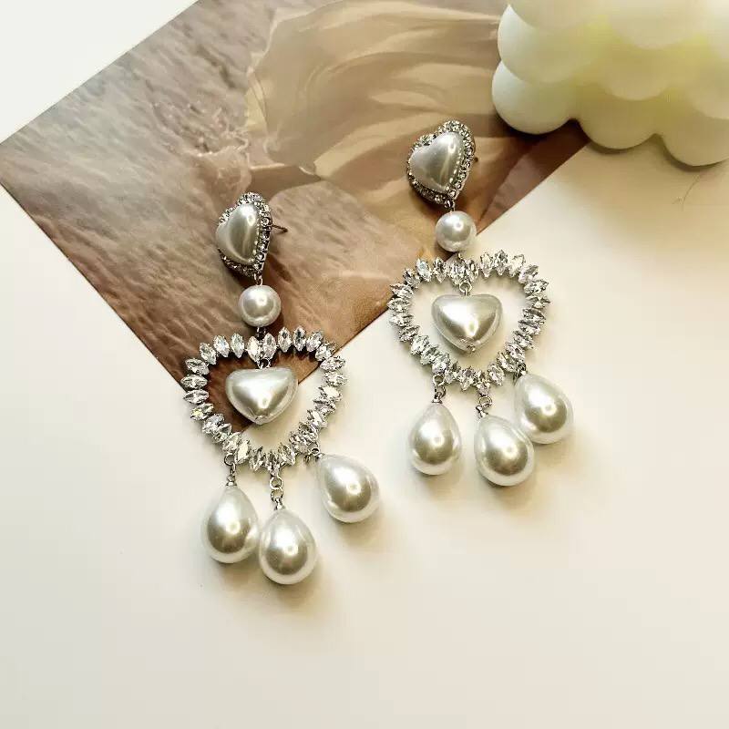 Heart of Eternity Pearl Earrings