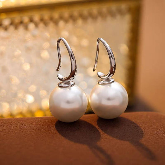 Royal Charm Pearl Stud Earrings
