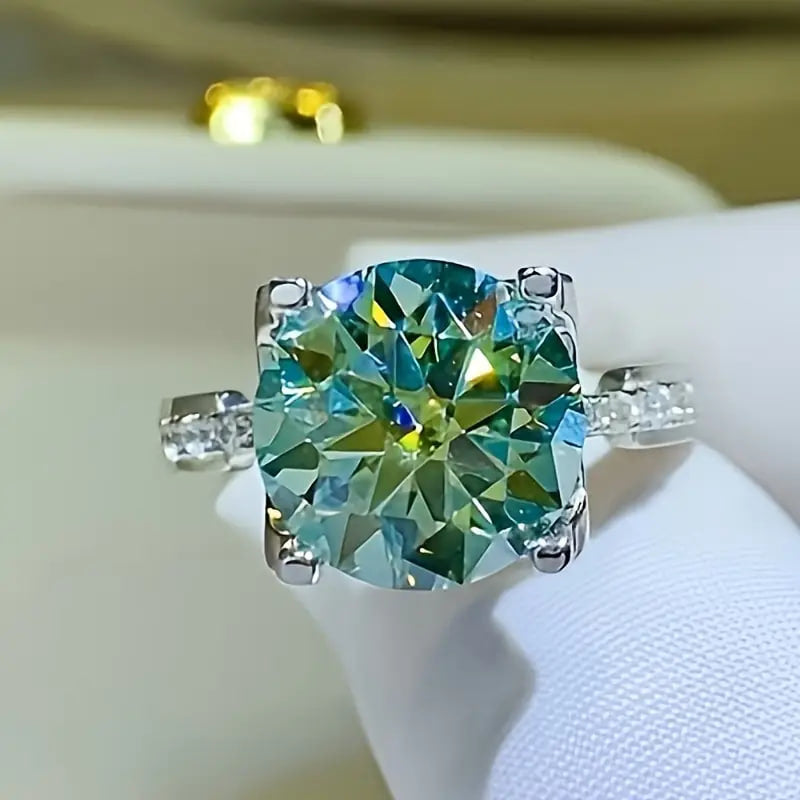 Dainty 5ct Moissanite Ring –Hip-Hop Luxe Style, Everyday Stackable Jewelry