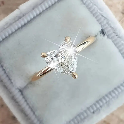 Fashion heart ring